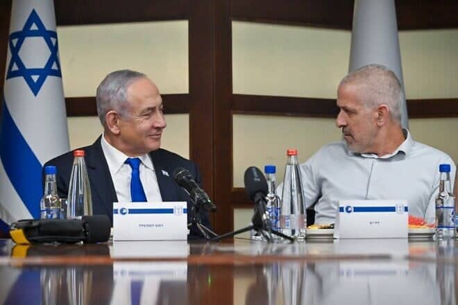 Israeli Prime Minister Benjamin Netanyahu with Shin Bet (Israel Security Agency) director Ronen Bar, April 18, 2024. Photo by Koby Gideon/GPO.