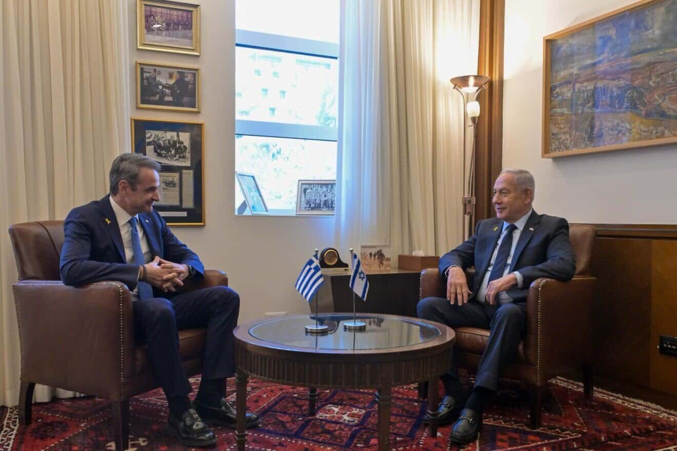 Prime Minister Benjamin Netanyahu meets with Greek Prime Minister Kyriakos Mitsotakis at the Prime Minister's Office in Jerusalem, March 30, 2025. Photo by Amos Ben-Gershom/GPO.