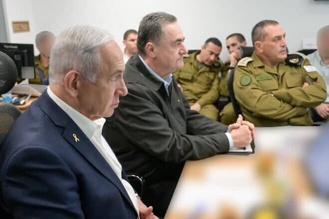 L-R: Israeli Prime Minister Benjamin Netanyahu, Defense Minister Israel Katz and IDF Chief of Staff Lt. Gen. Eyal Zamir during a security assessment at military headquarters in Tel Aviv on March 18, 2025. Photo by Ma'ayan Toaf (GPO).