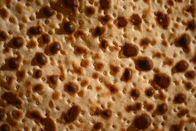 Passover matzah, 2024. Photo by Mendy Hechtman/Flash90.