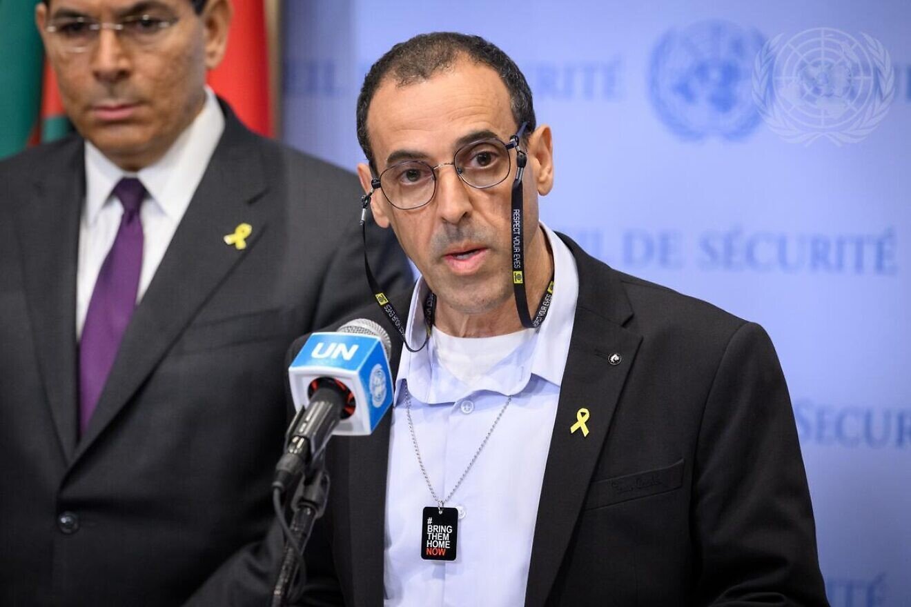 Freed Israeli hostage Eli Sharabi briefs reporters before a U.N. Security Council meeting in New York City on March 20, 2025. Credit: Loey Felipe/U.N. Photo.