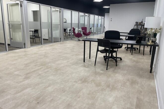 Gratz College's Jenkintown headquarters has office space and room for small community gatherings. Photo by Brian Kroker, 
 Lindy Properties.