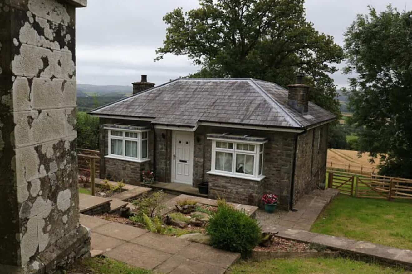 The property in Brynteg, Ceredigion, in rural Wales, where three men tried to kidnap Israeli music producer Itay Kashti. Credit: Crown Prosecution Service.