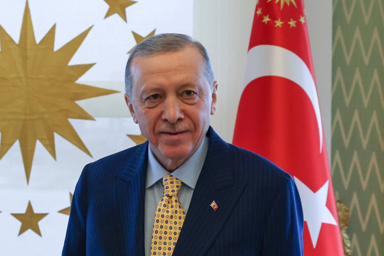President Recep Tayyip Erdoğan attends a meeting at Vahdettin Palace in Istanbul on Jan. 26, 2024. Photo by Rory Arnold/No10 Downing Street via Wikimedia Commons.