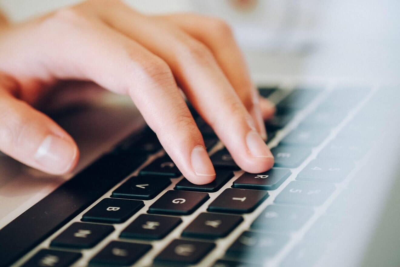 Keyboard typing. Credit: fancycrave1/Pixabay.