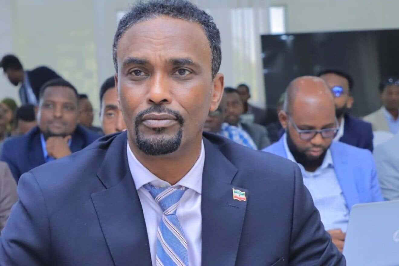 Minister of Foreign Affairs and International Cooperation Abdirahman Dahir Adam Bakal attends a meeting at the ministry in Hargeisa, Somaliland, in 2020. Credit: Courtesy of the Republic of Somaliland.
