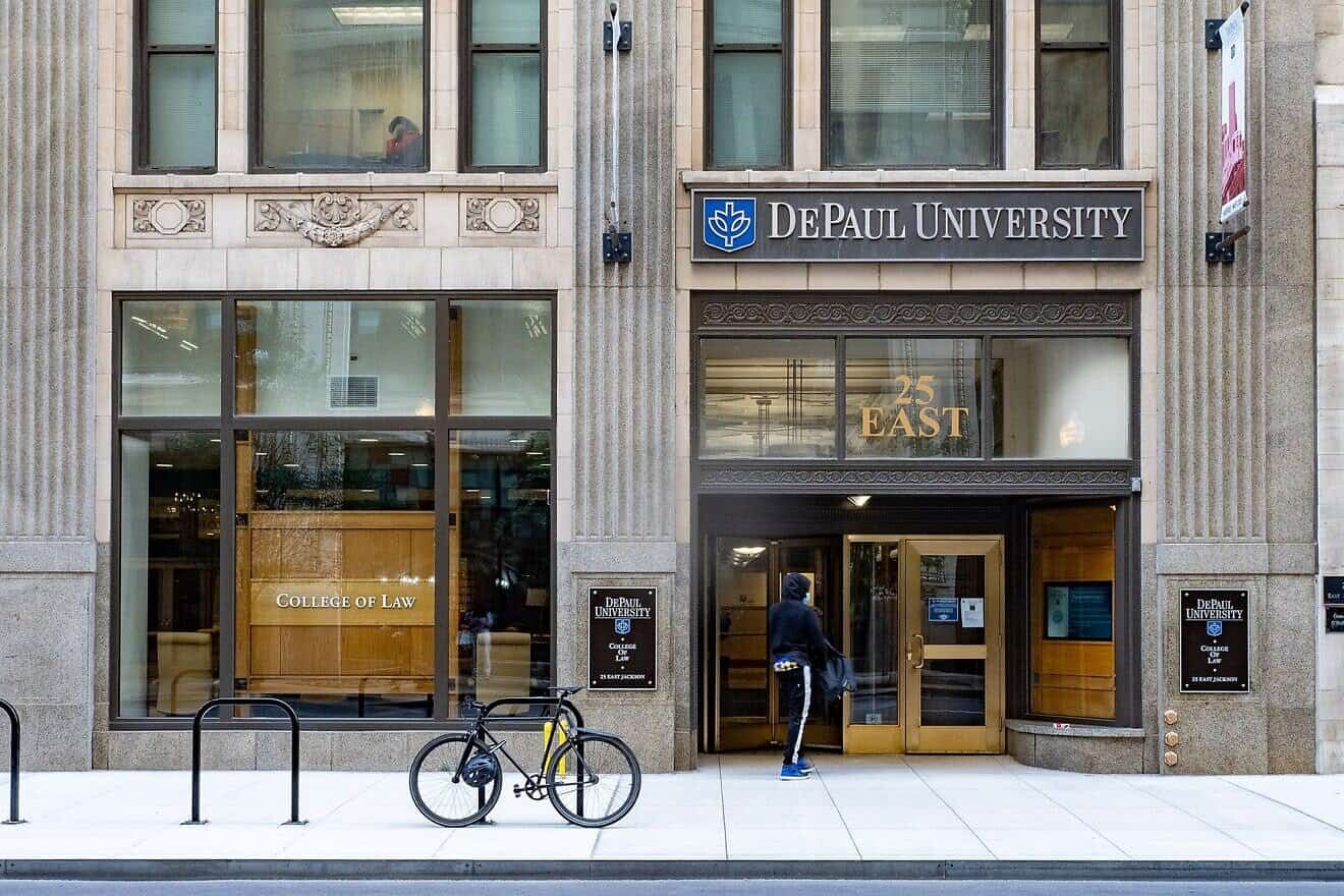 DePaul University's College of Law in Chicago, Sept. 30, 2021. Credit: ajay_suresh via Wikimedia Commons.