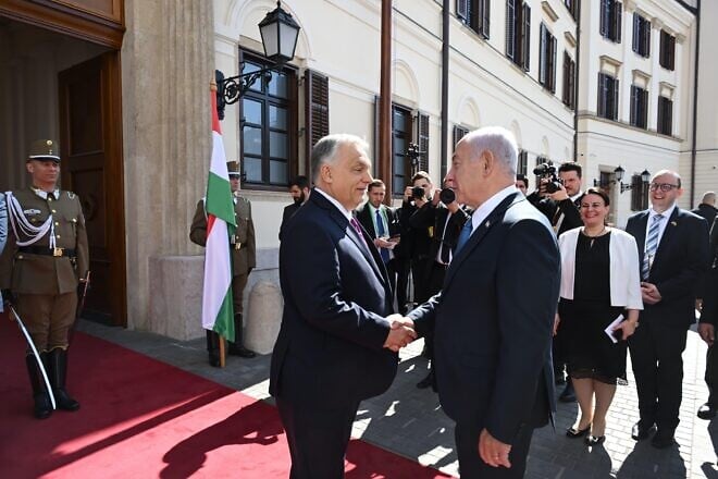 Israeli Prime Minister Benjamin Netanyahu and his wife, Sara Netanyahu, were received by Hungarian Prime Minister Viktor Orbán and his wife with an honor guard at a welcoming ceremony in Budapest, Hungary, .April 3, 2025. Credit: Avi Ohayon/GPO.
