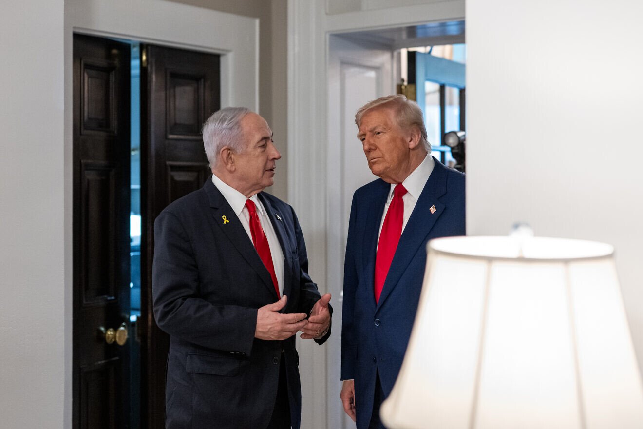 U.S. President Donald Trump greets Israeli Prime Minister Benjamin Netanyahu in the West Wing Lobby of the White House, April 7, 2025. Credit: Joyce N. Boghosian/White House.