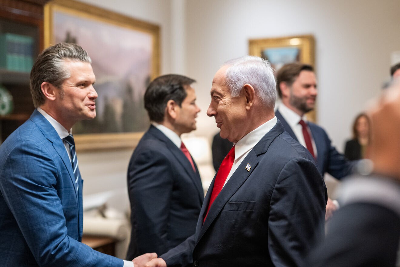 U.S. Defense Minister Pete Hegseth and Trump administration senior staff greet Israeli Prime Minister Benjamin Netanyahu in the West Wing Lobby of the White House, April 7, 2025. Credit: Joyce N. Boghosian/White House.
