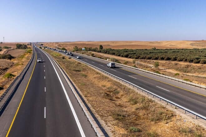Cars on Highway 6 on Aug. 4, 2024. Photo by Yossi Aloni/Flash90.