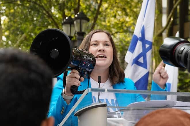 Amy Spitalnick attends a protest to advocate for Israeli democracy and to protest against Israeli Prime Minister Benjamin Netanyahu as he addresses the U.N. General Assembly at United Nations on Sept. 22, 2023, in New York City. Photo by Rob Kim/Getty Images for New York Protest Movement.
