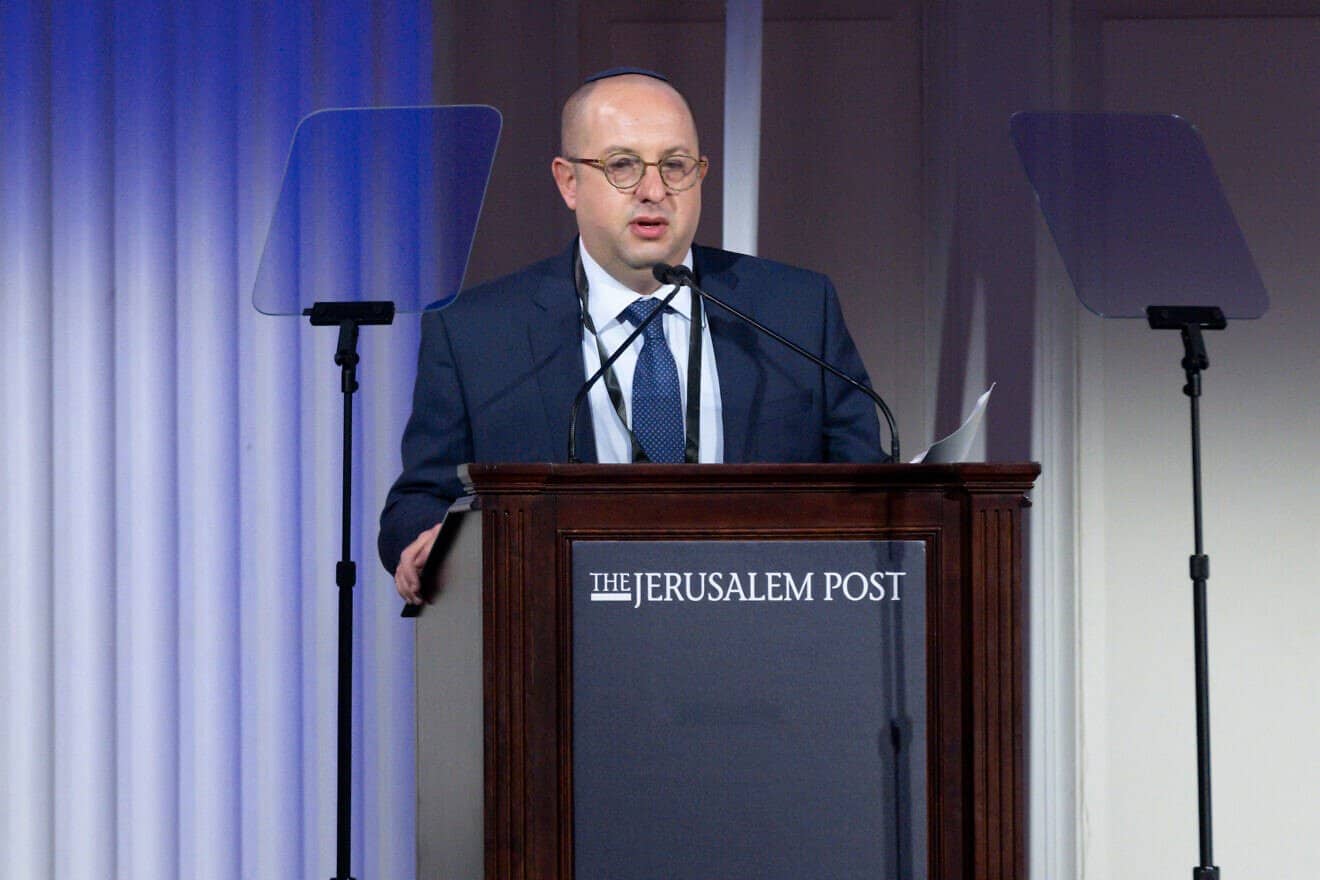 Zvika Klein, editor-in-chief of The Jerusalem Post, speaks during a conference in New York, June 3, 2024. Photo by Noam Galai/Getty Images.