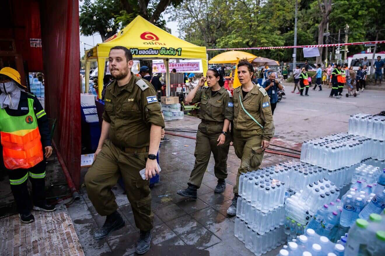 IDF soldiers arrive on site at the building collapse on March 31, 2025 in Bangkok, Thailand. Photo by Lauren DeCicca/Getty Images.