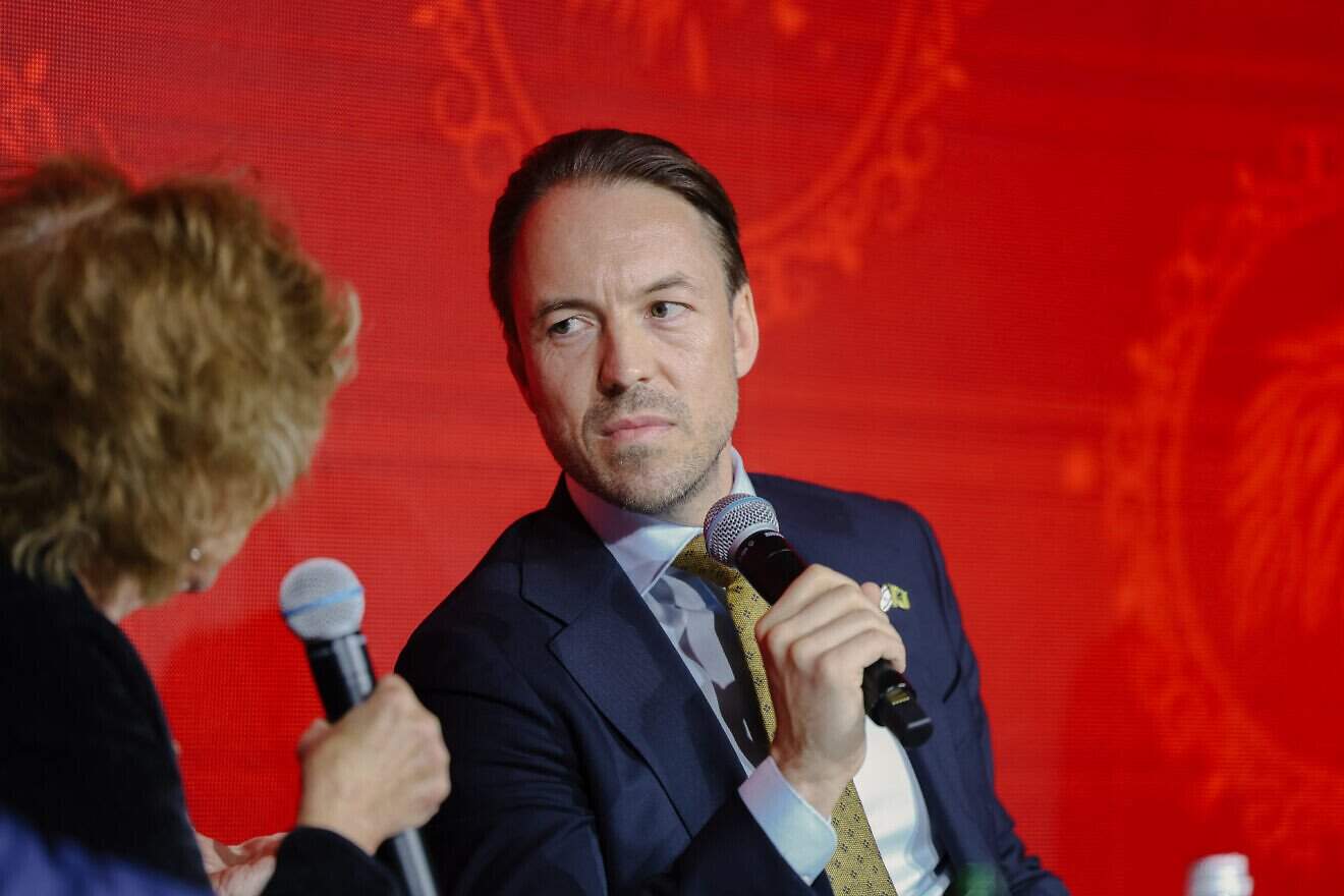 Belgian Parliament member Sam van Rooy speaks with panel chair Fiamma Nirenstein during the “Changing Europe” panel at the JNS International Policy Summit in Jerusalem, April 28, 2025. Photo by Shahar Yurman.