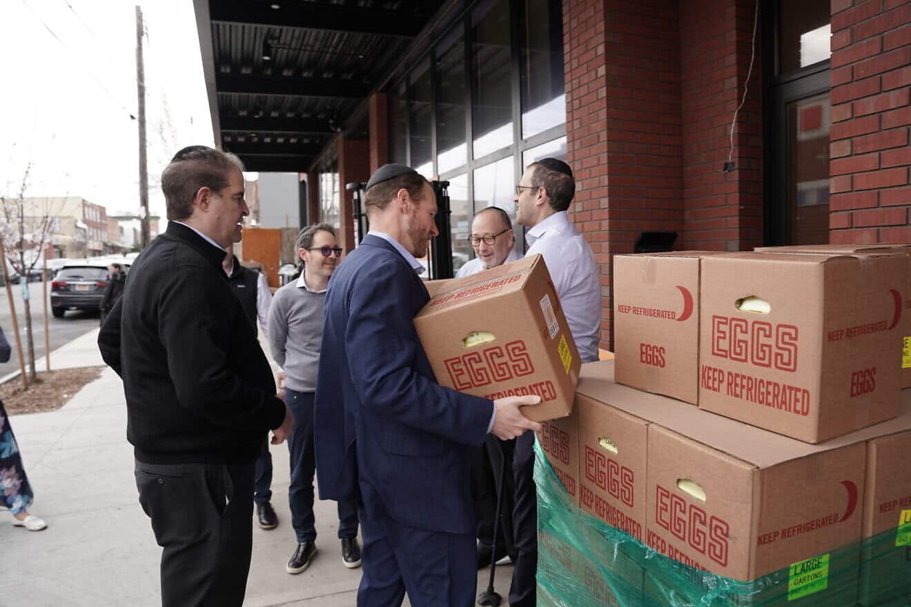 Met Council distributed millions of pounds of free kosher-for-Passover food across 185 distribution sites in New York, New Jersey, Connecticut and Florida for the 2025 celebration of the eight-day holiday. Credit: Met Council.