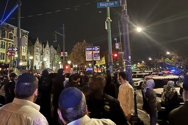 Hundreds of people, including anti-Israel, anti-Zionist protesters, gathered outside 770 Eastern Parkway, the world headquarters of the Chabad-Lubavitch movement in the Crown Heights neighborhood of Brooklyn, N.Y., on April 24, 2025. Photo by Vita Fellig.