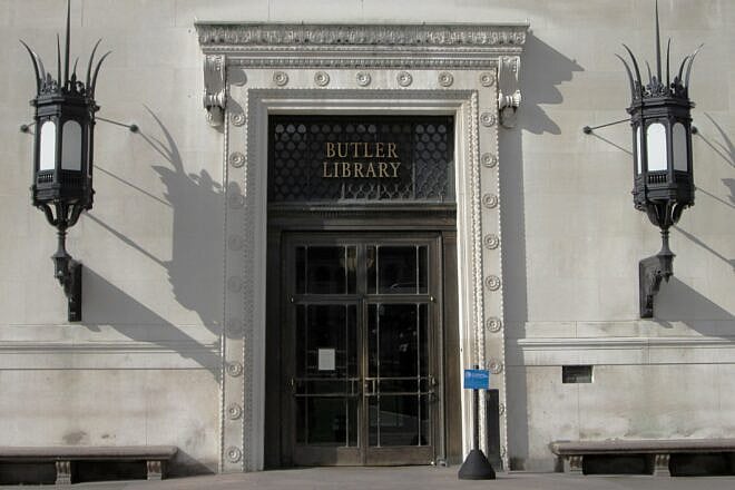 Butler Library at Columbia University in New York, N.Y. Credit: Beyond My Ken via Wikimedia Commons.