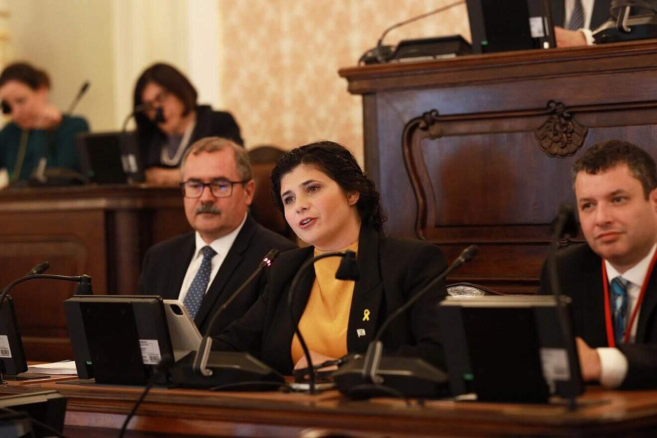 Israeli Deputy Foreign Minister Sharren Haskel addresses a group of Czech lawmakers and supporters of Israel in the Czech Parliament, May 28, 2025. Photo: Courtesy of the Israeli deputy foreign minister's office.
