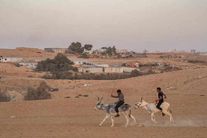 An unrecognized Bedouin village in the Negev Desert, Nov. 21, 2024. Photo by Yaniv Nadav/Flash90.