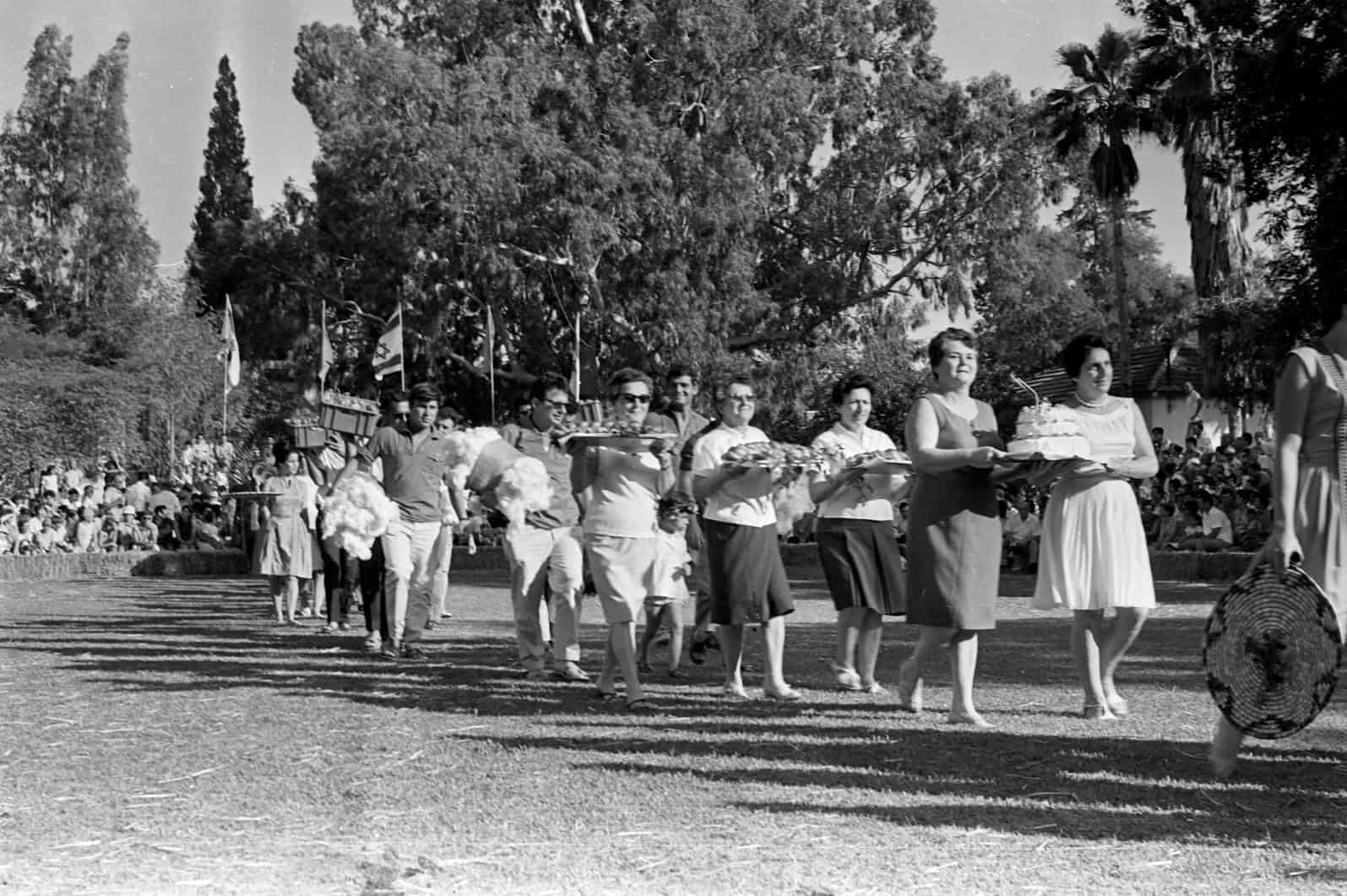 Bringing the First Fruits, Shavuot 1968