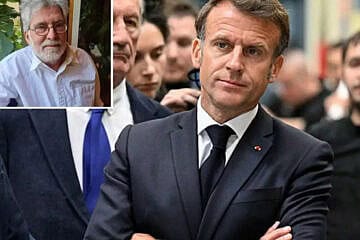 French President Emmanuel Macron and Ofer Bronchtein, his adviser on Middle East affairs and the Israeli-Palestinian conflict. Photo by Jean-Christophe Verhaegen.