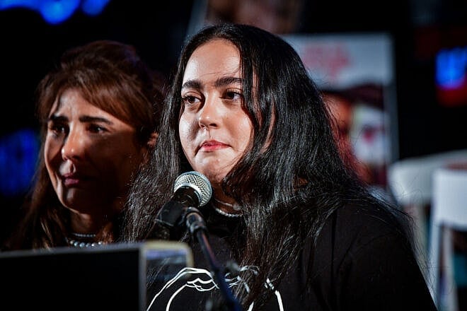 Former hostage Liri Albag speaks during a rally calling for the release of Israelis held hostage by Hamas terrorists in Gaza, at "Hostage Square" in Tel Aviv, April 5, 2025. Photo by Avshalom Sassoni/Flash90.