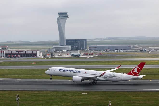 The “simultaneous triple independent runway operation,” in which three airplanes can land or take off at the same time on completely independent runways, has started at Istanbul Airport on April 17, 2024 in Istanbul, Türkiye. Photo by Sercan Ozkurnazli/dia images via Getty Images.
