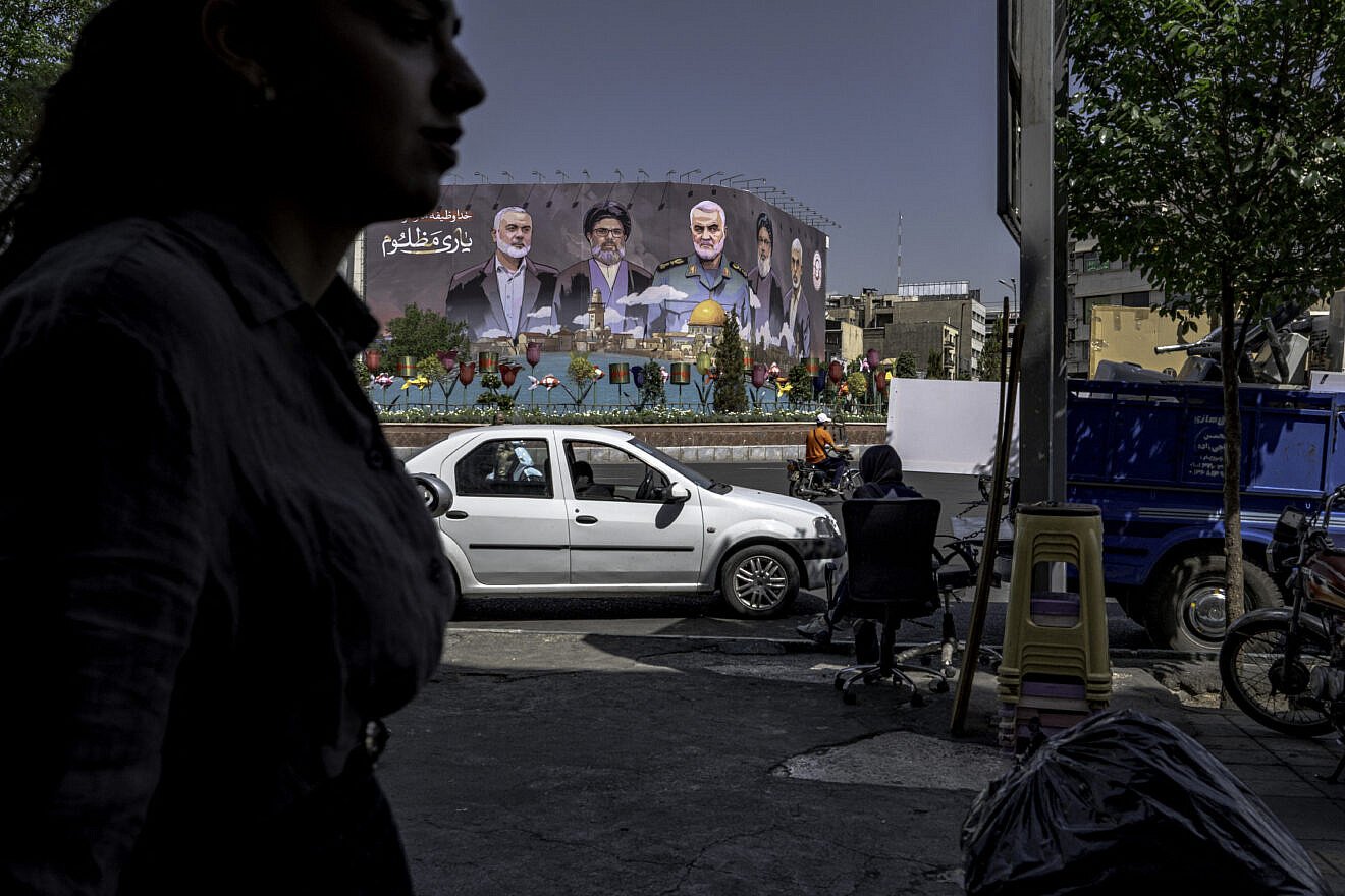 A large banner featuring portraits of slain leaders from Iranian-backed terrorist groups, including Hamas leader Yahya Sinwar, May 2025. Photo by Mohammadali Najib/Middle East Images/AFP via Getty Images.