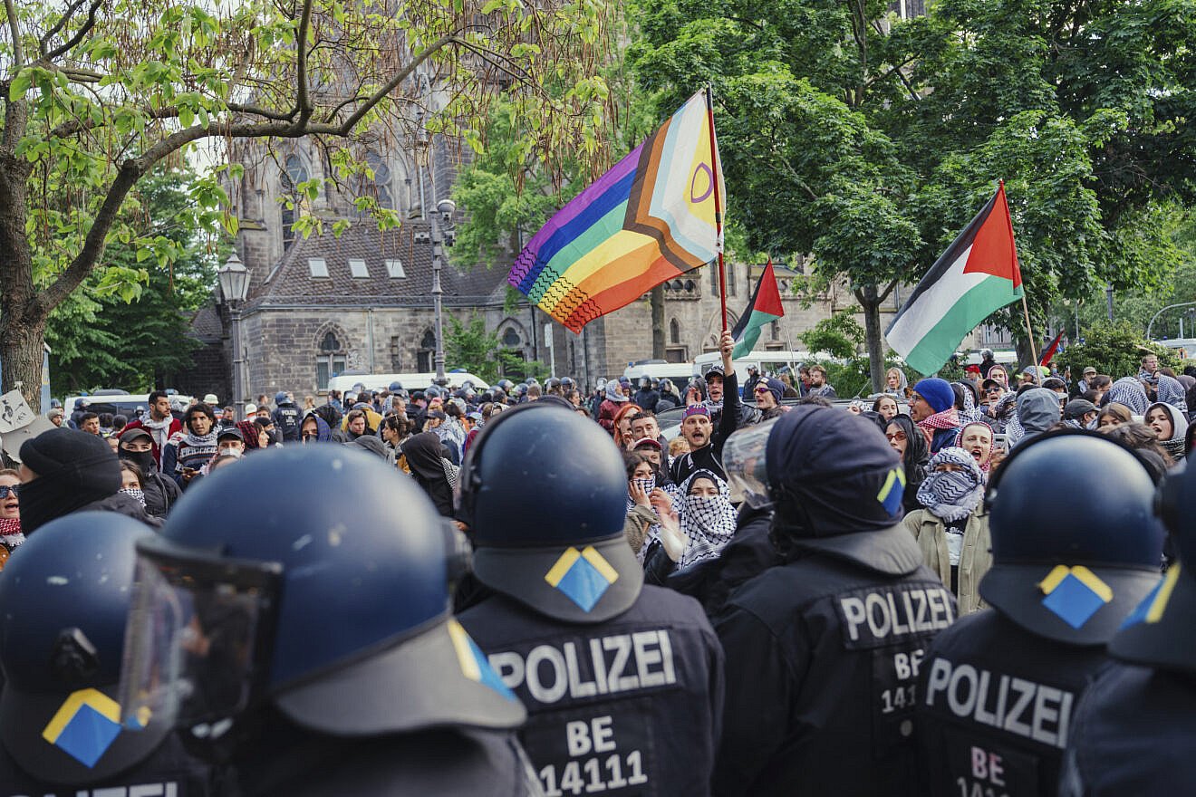 Violence erupts during a pro-Palestinian rally in Berlin, May 15, 2025. Photo by Stefan Frank/ Middle East Images/AFP via Getty Images.