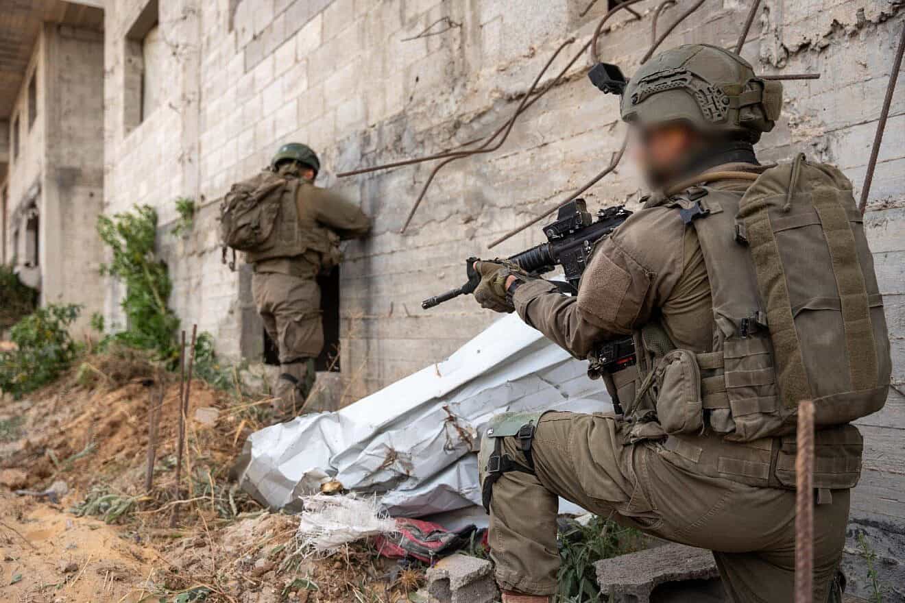 Israel Defense Forces soldiers operate in northern Gaza as part of "Operation Gideon's Chariots" against the Hamas terrorist group, May 20, 2025. Credit: IDF.