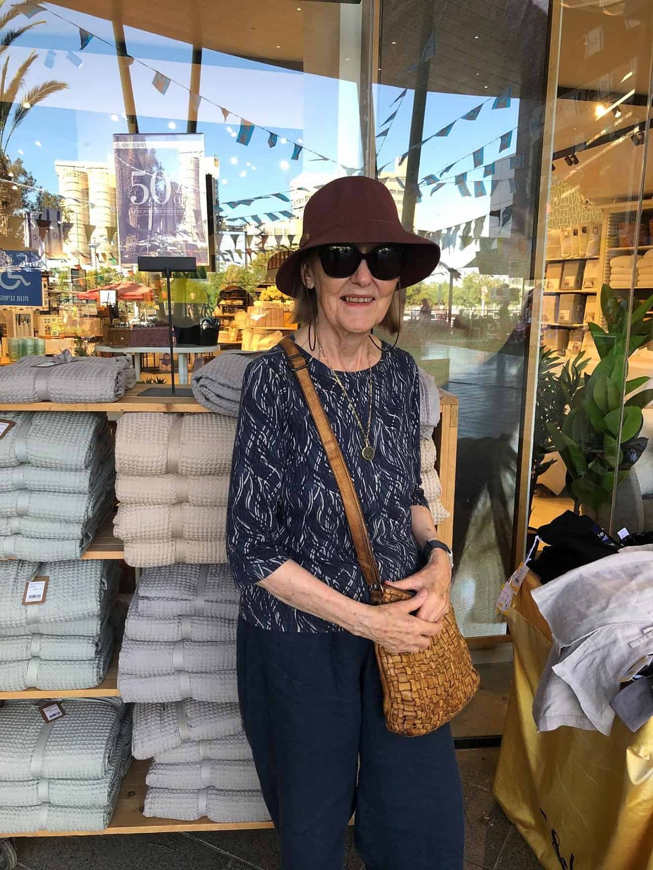 Helen Davis