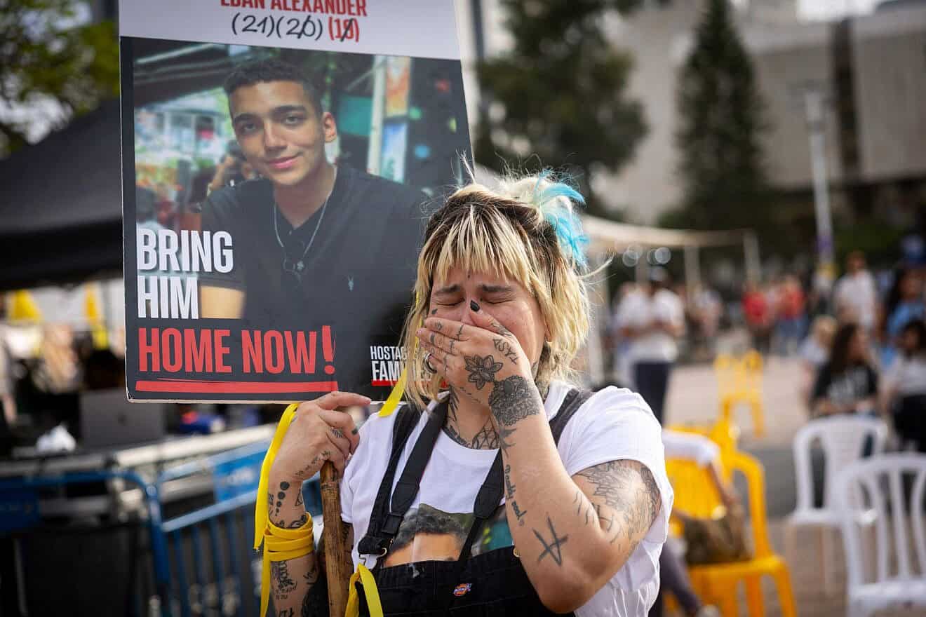 Israelis await the release at Hostages Square in Tel Aviv of American-Israeli hostage Edan Alexander, 21, expected to be release from captivity on May 12, 2025. Photo by Chaim Goldberg/Flash90.