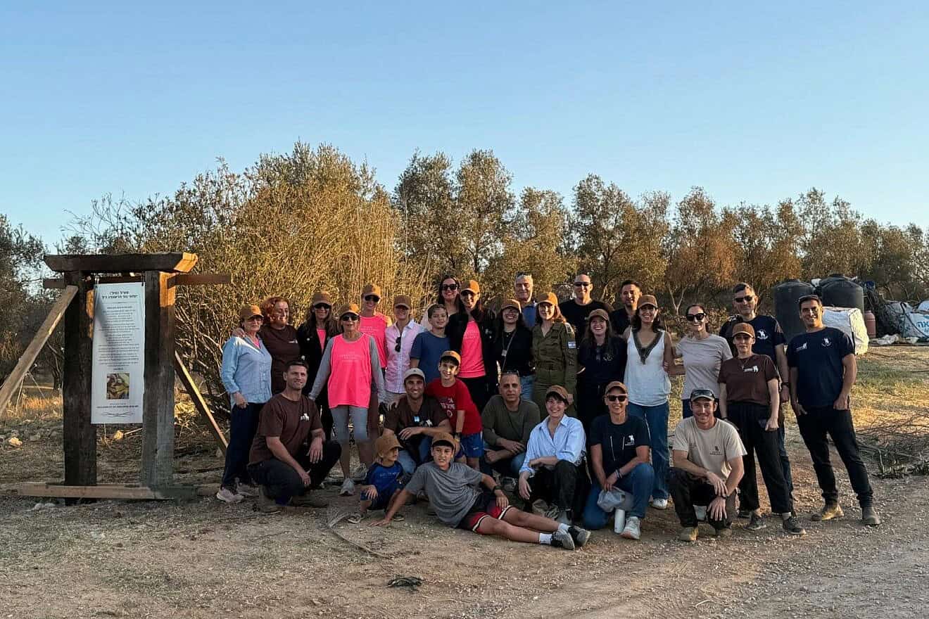 As part of Israel’s first National Youth Conference 2025, hundreds of teens worked on restoring the Philip Farm in the Arava Region of the Negev Desert. Credit: Courtesy of HaShomer HaChadash.