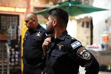 Police officers at the scene of a terrorist stabbing at the Chain Gate entrance to the Temple Mount in the Old City of Jerusalem, May 16, 2025. Credit: Israel Police.