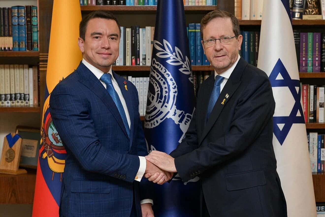 Israeli President Isaac Herzog (right) meets Ecuadorian President Daniel Noboa at the President’s Residence in Jerusalem, May 4, 2025. Photo by Ma'ayan Toaf/GPO.