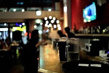 Restaurant bar. Credit: ink_lee0/Pixabay.