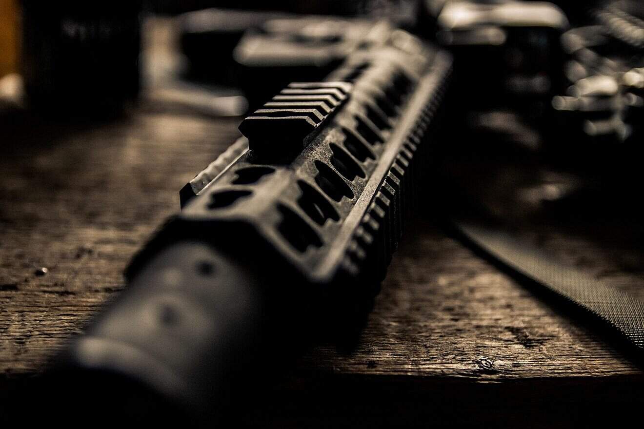 Close-up of the barrel of an assault rifle. Credit: Daniel S./Pixabay.