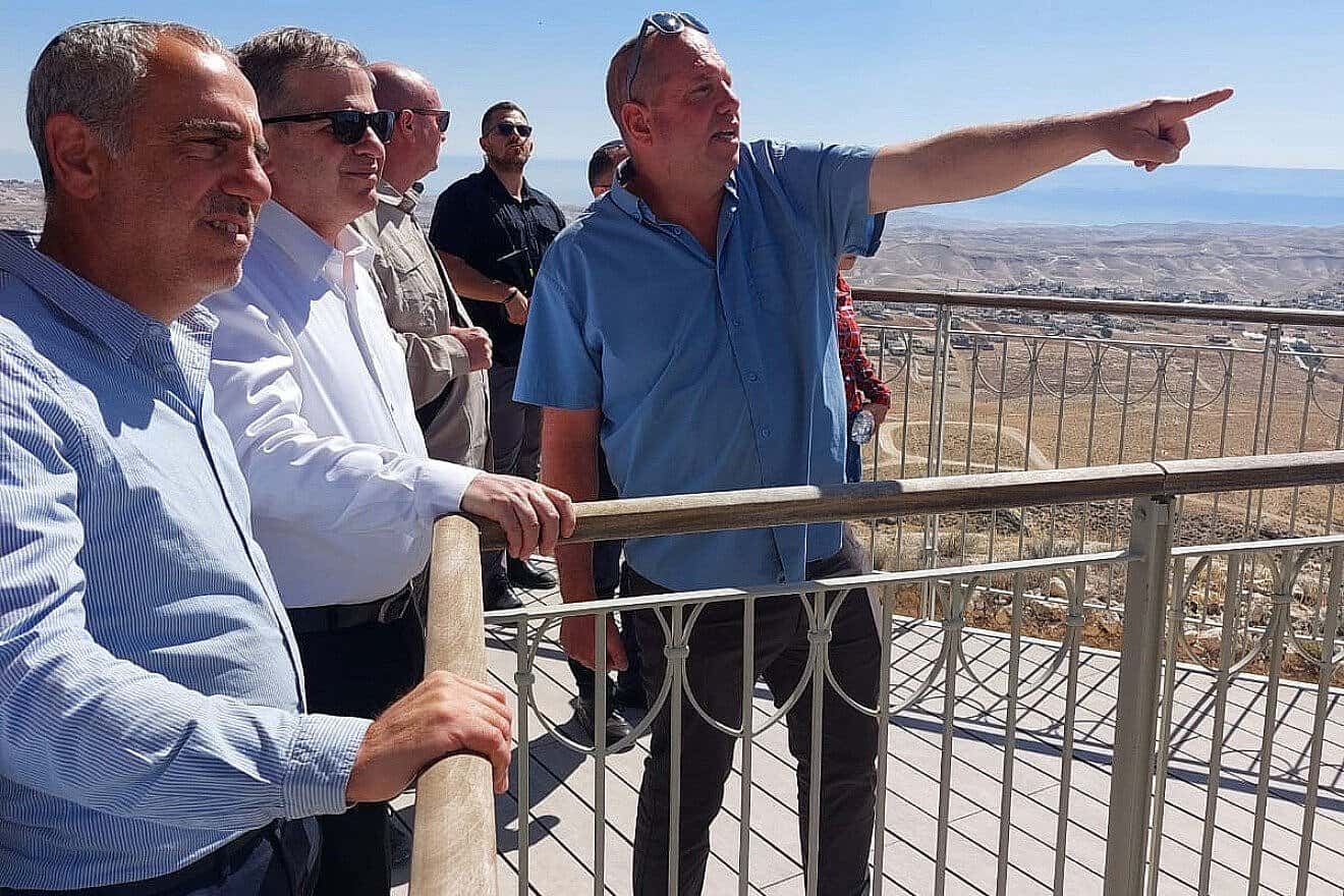 Israeli Education Minister Yoav Kisch (second from left) during a visit to the Gush Etzion region of Judea, May 8, 2025. Credit: Gush Etzion Regional Council.