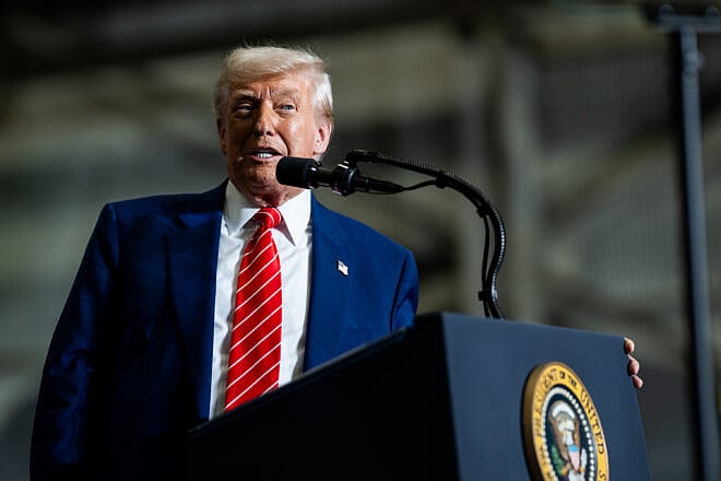 President Donald Trump delivers remarks on a partnership deal with U.S. Steel and Nippon Steel at the U.S. Steel Corporation-Irvin Works in West Mifflin, Pa., May 30, 2025. Photo by Daniel Torok/White House.