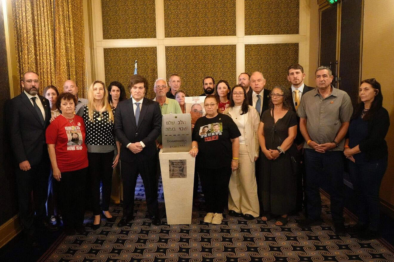 Argentina's President Javier Milei and his delegation, including DAIA president Mauro Berenstein (third from right), meet with hostage families on June 11, 2025. Credit: Courtesy of Oficina del Presidente de la República Argentina.
