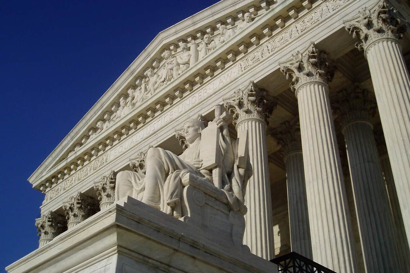"The Authority of Law" statue, which sits on the west side of the U.S. Supreme Court building, in Washington, D.C. Credit: Matt H. Wade via Wikipedia Commons.