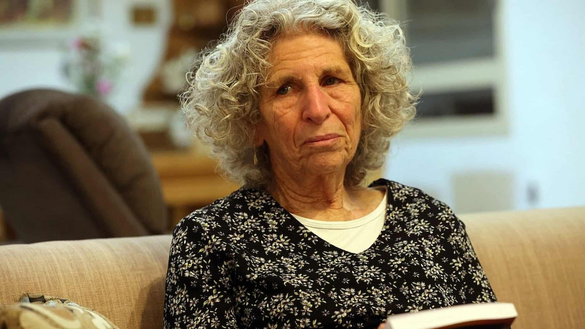 Bryna Hilburg in the living room of her home in Netzer Hazani. Photo by Yossi Zamir.