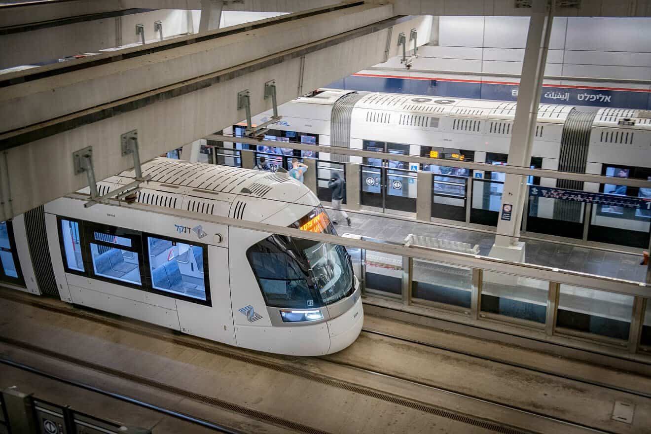 The Elifelet light rail station in Tel Aviv, Nov. 17, 2024. Photo by Israel Hadari/Flash90.