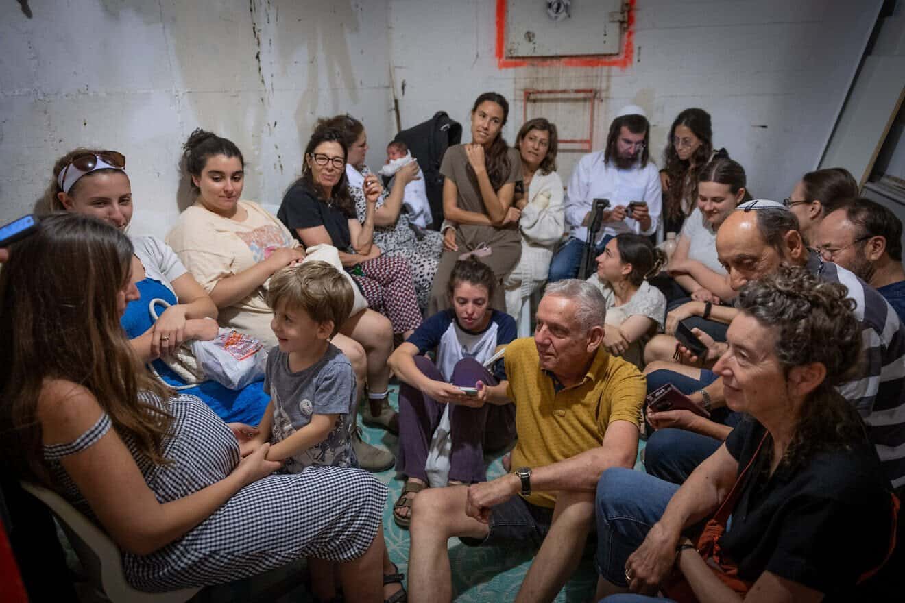 US citizens evacuate from Israel after Iran missile attacks