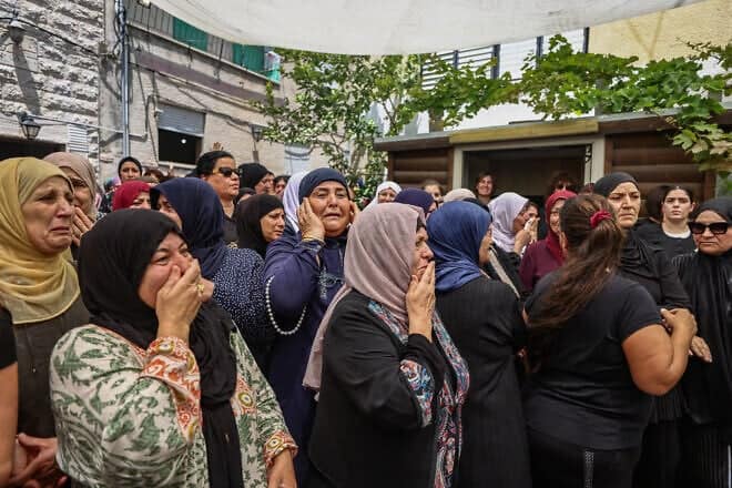 Mourners take part in the funeral of victims of an Iranian missile attack in the Arab Israeli city of Tamra, northern Israel, June 17, 2025. Photo by Jamal Awad/Flash90.