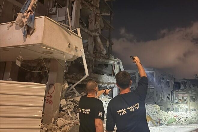HaShomer HaChadash launches patrols in Bat Yam to prevent looting following Iranian missile strikes on June 15, 2025. Credit: Courtesy.
