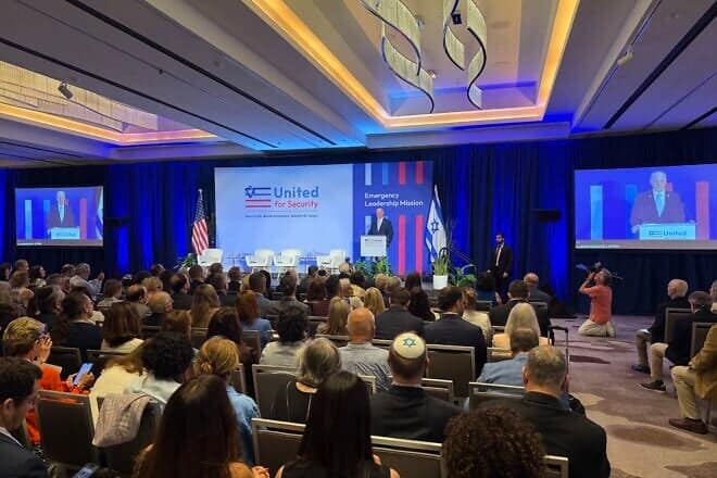Israel's ambassador to the United States, Yechiel Leiter, addresses the "emergency leadership mission" of the Jewish Federations of North America, June 25, 2025. Photo by Andrew Bernard.