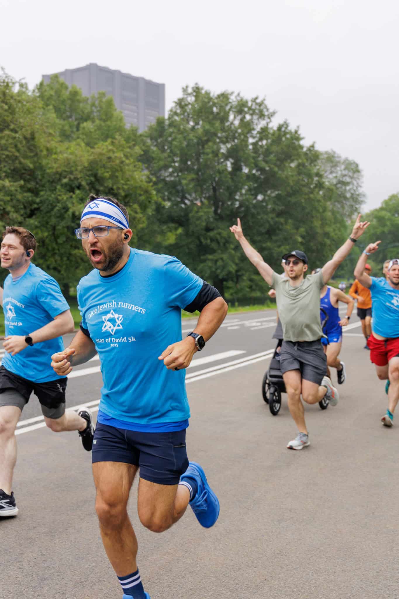 Nice Jewish Runnners