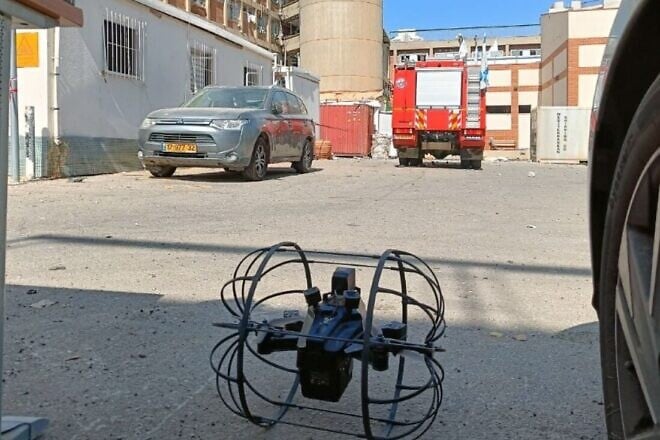 A Rooster drone rolls on the ground. Credit: Courtesy of Robotican Ltd.